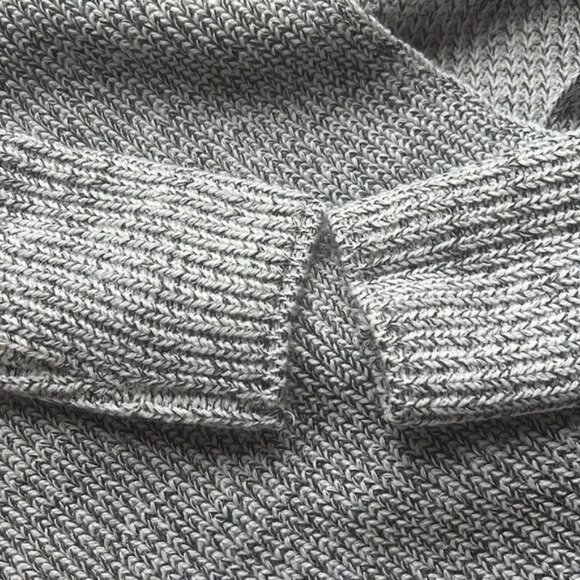 Astr The Label Gray Wrap Front Knit Sweater Lightweight Long Sleeve Womens Sz S - Picture 7 of 8